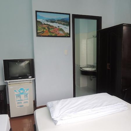 My Hanh Hotel Hue Exterior photo